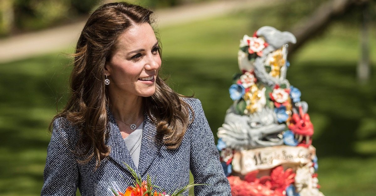 1 minute ago! Princess Catherine in a gray Michael Kors coat attended the Magic Garden in London